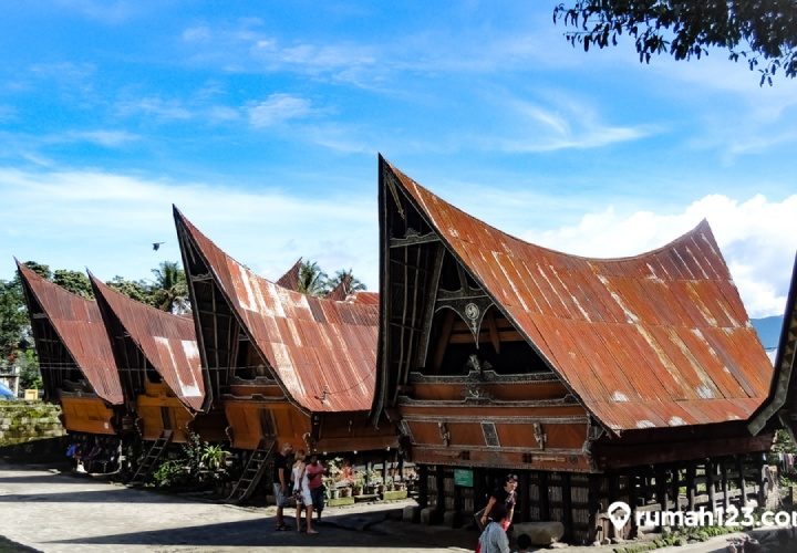 nama rumah adat sumatera utara