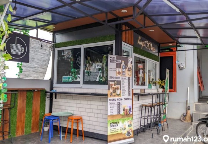 Warung Makan Kecil Sederhana