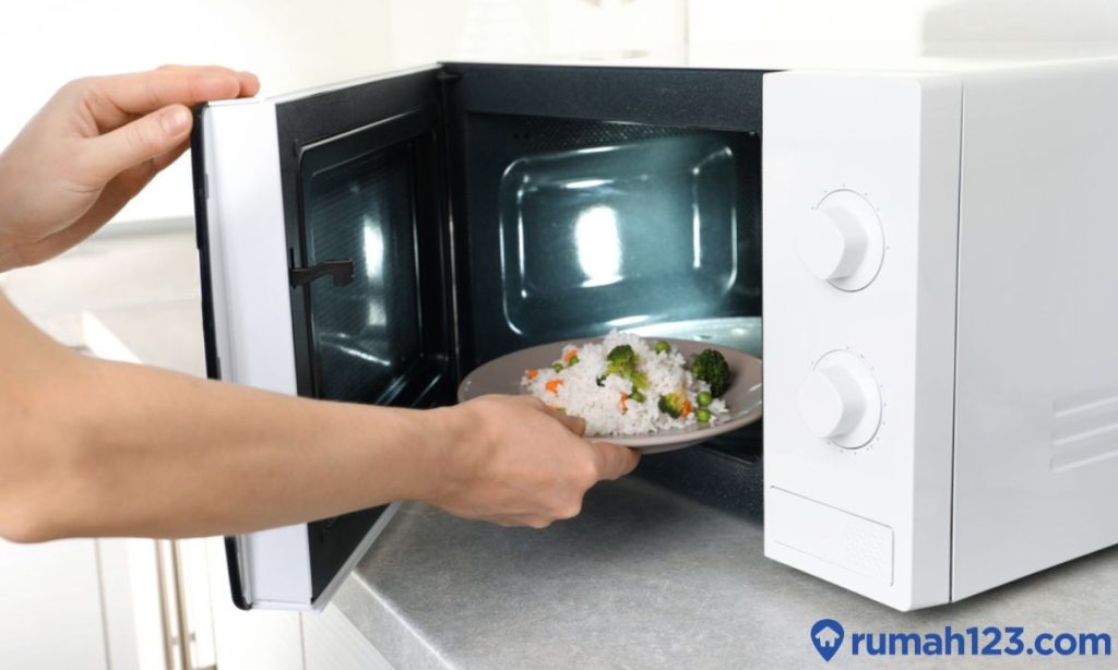 Cara Menggunakan Microwave Untuk Pemula Yang Benar