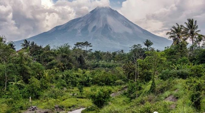10 Fakta Unik Gunung Merapi Mulai dari Mbah Maridjan, Wedhus Gembel, Hingga Pantai Selatan