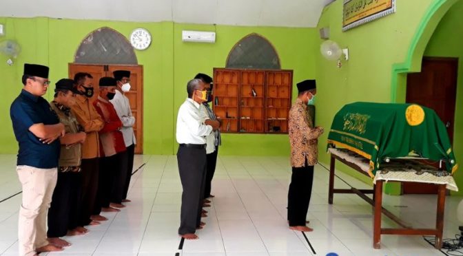 Bacaan Sholat Jenazah Laki-laki dan Perempuan Lengkap Arab, Latin, Arti