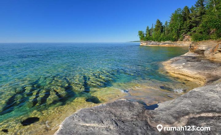 daftar danau terbesar di dunia