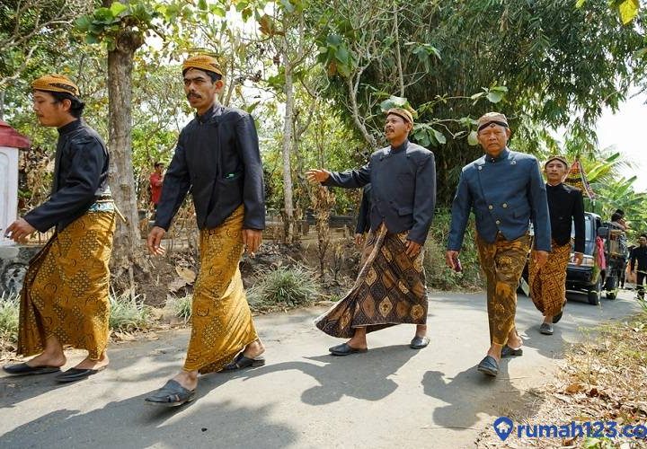 sifat orang jawa