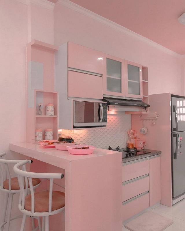 Lots of pink on the dining table