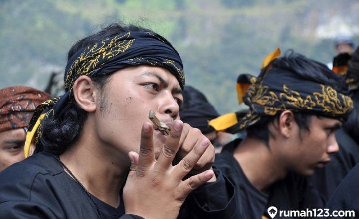 sifat orang sunda