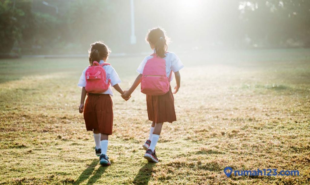 20 Kata Kata Perpisahan Sekolah Bikin Nangis yang Mengharukan