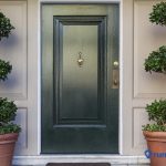 8 Rekomendasi Warna Cat Pintu Cantik, Elegan dan Kekinian!