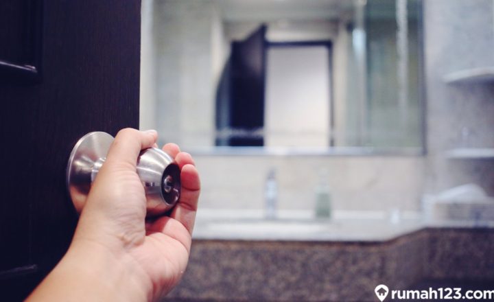 handle pintu kamar mandi