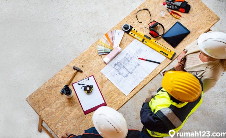 perbedaan arsitek dan kontraktor
