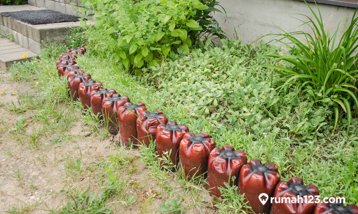 Cara Membuat Pagar Taman Dari Botol Bekas Disertai Gambar Contoh 1138