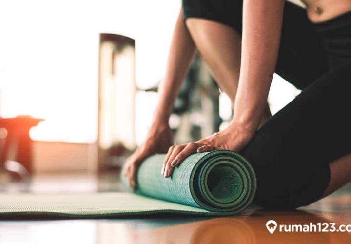 cara membersihkan matras yoga