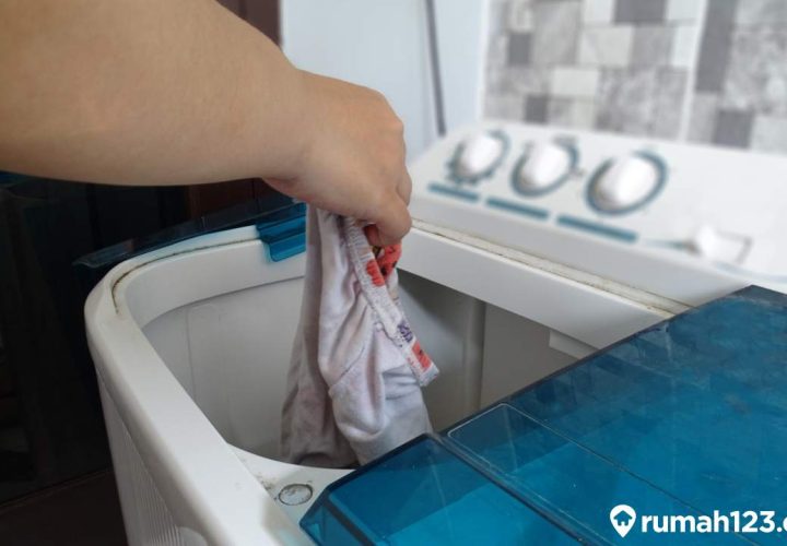cara membersihkan mesin cuci 2 tabung
