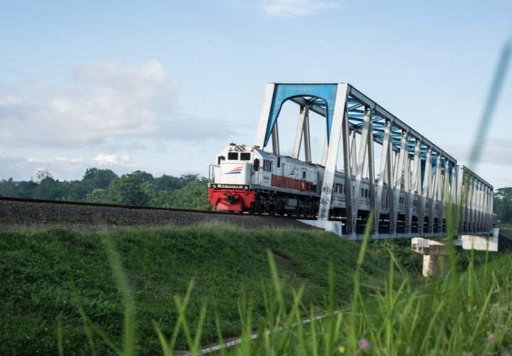 gambar kereta api