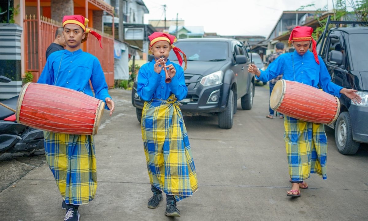 Contoh Percakapan Bahasa Makassar Dan Artinya