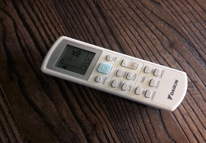 arti lambang pada remote ac daikin