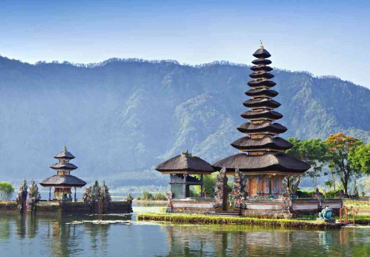 universitas di bali