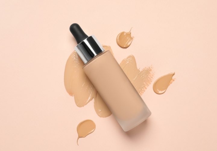 rekomendasi foundation untuk kulit berminyak
