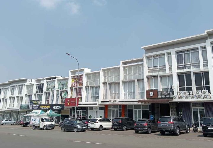 usaha ruko pinggir jalan