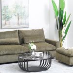 4 Cara Bikin Bantalan Sofa Kembali Empuk