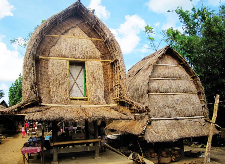 rumah adat lombok