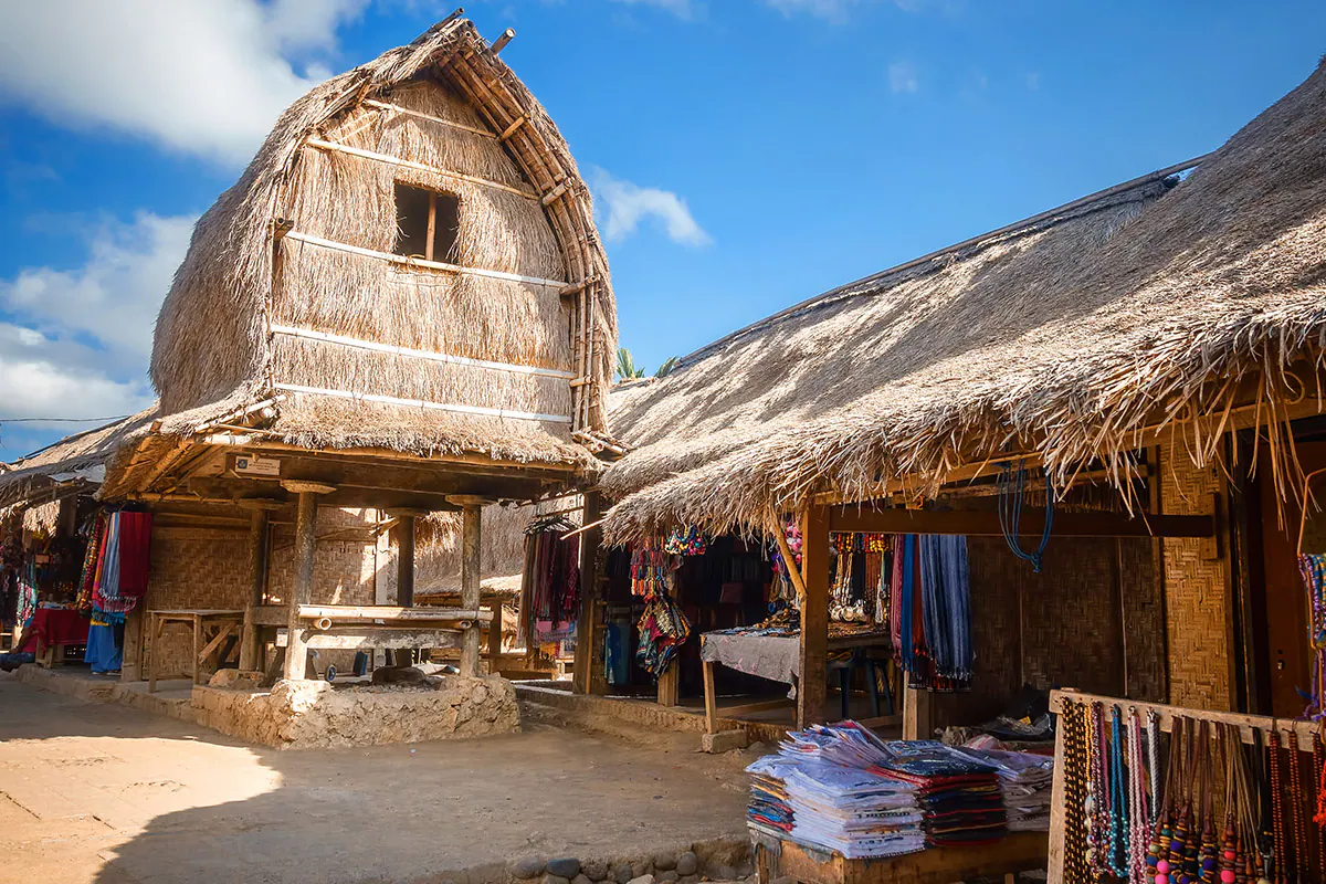 rumah adat lombok