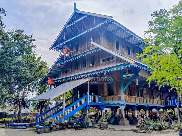 rumah adat buton